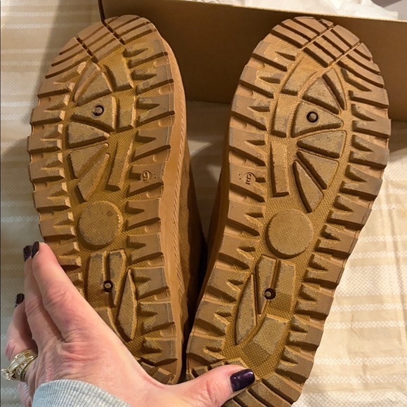 Women’s Mudd Slippers Size 9 - Picture 6 of 7